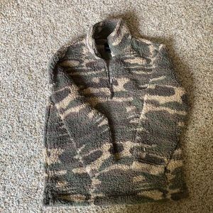 Worn once camo Sherpa